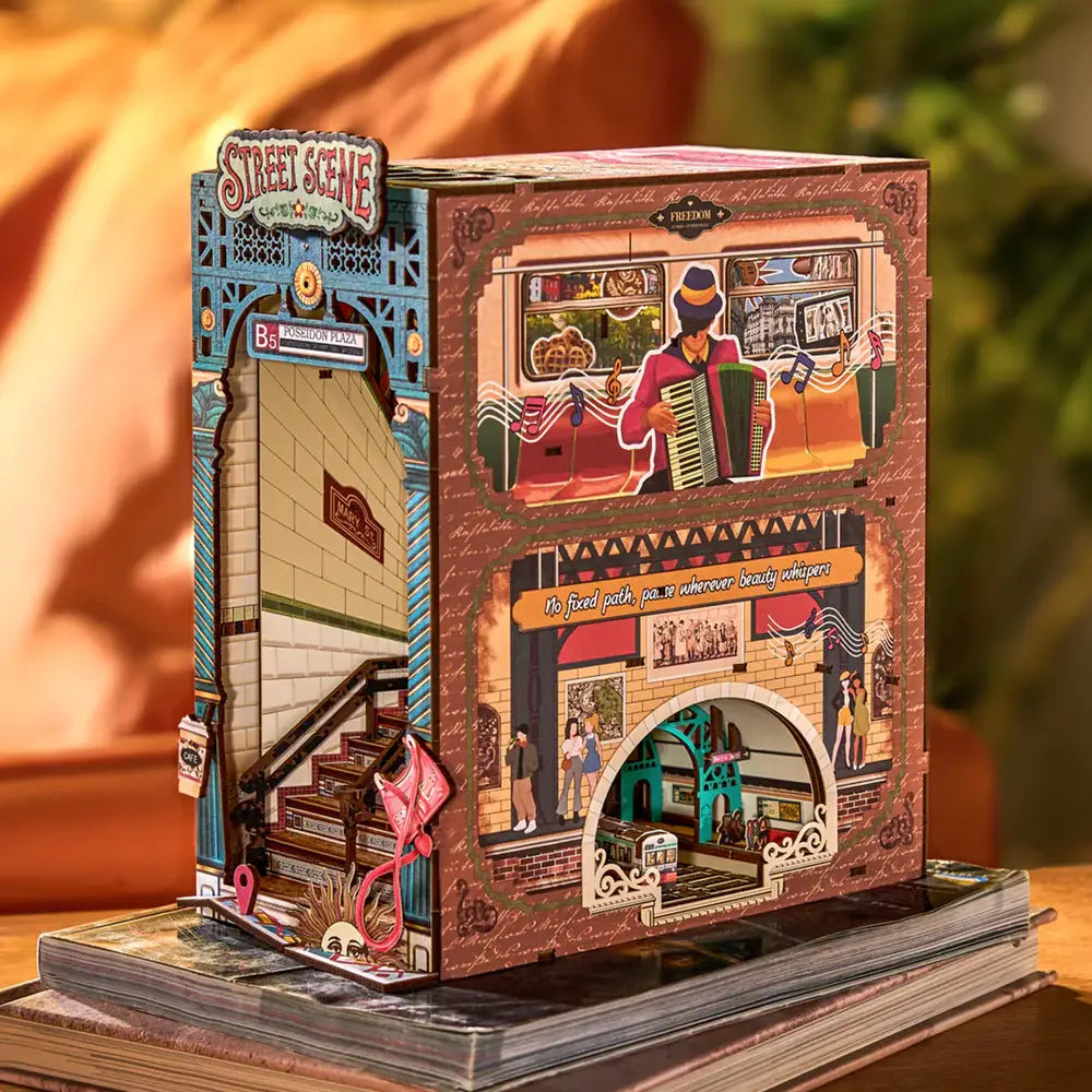 Street Scene Book Nook